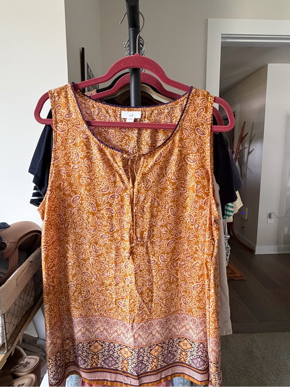 J. Jill Sleeveless Printed Tank Top in Mustard Floral L